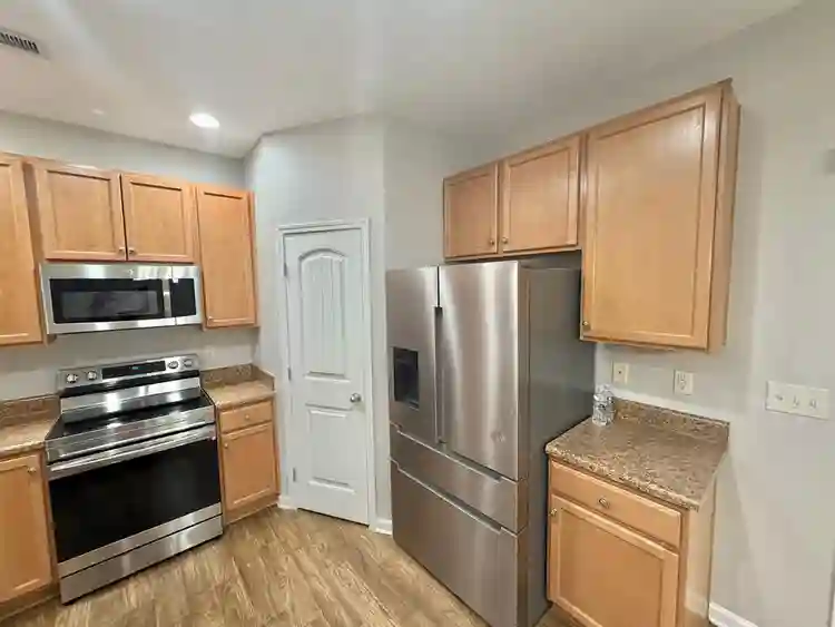 3-Bedroom Townhome with Pool View