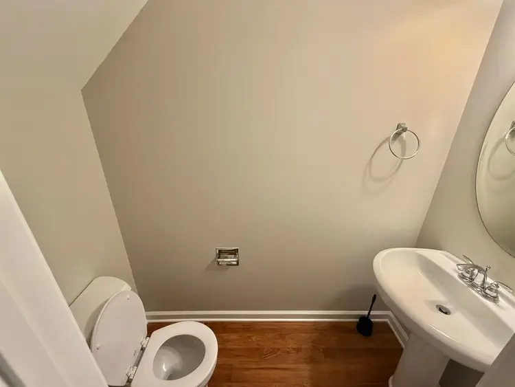 3-Bedroom Townhome with Pool View