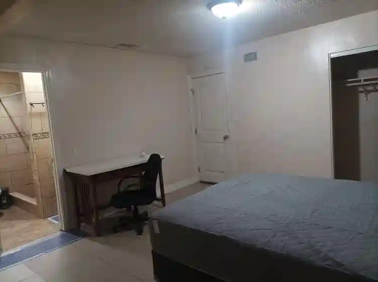 Big Master Room for Rent