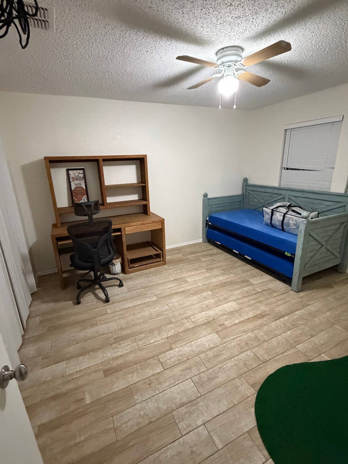 Extra bedroom. Fully furnished