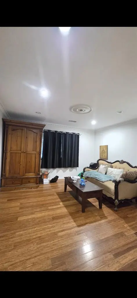 Female Roommate in 1 Bed 1 Bath