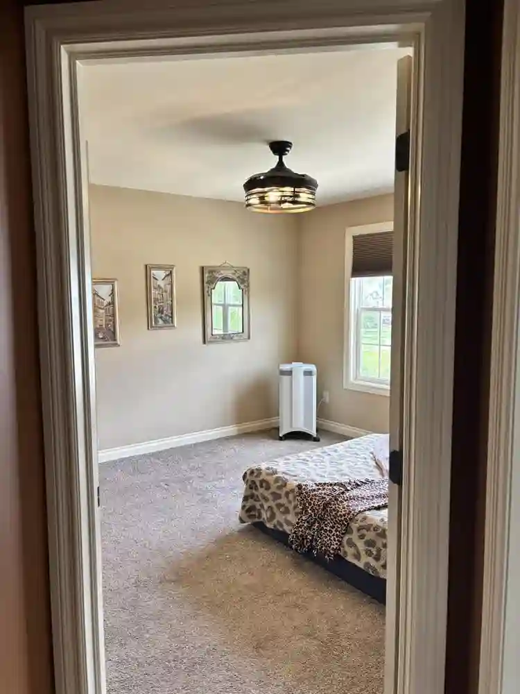 Master bedroom, attached Bathroom