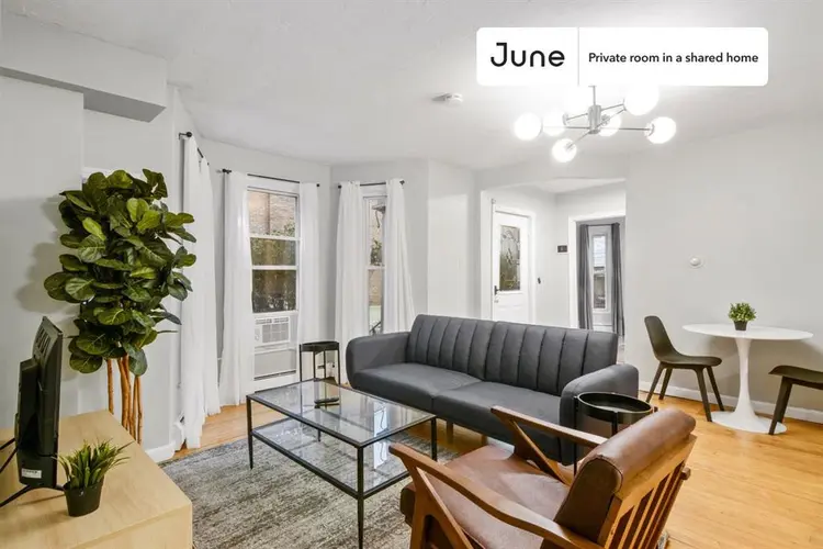 2 BR in Boston