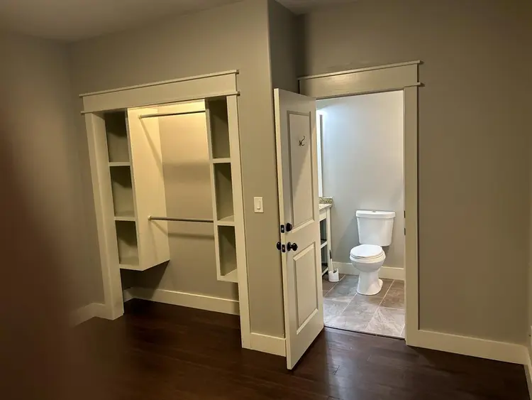6 bedroom 6 full bathroom house