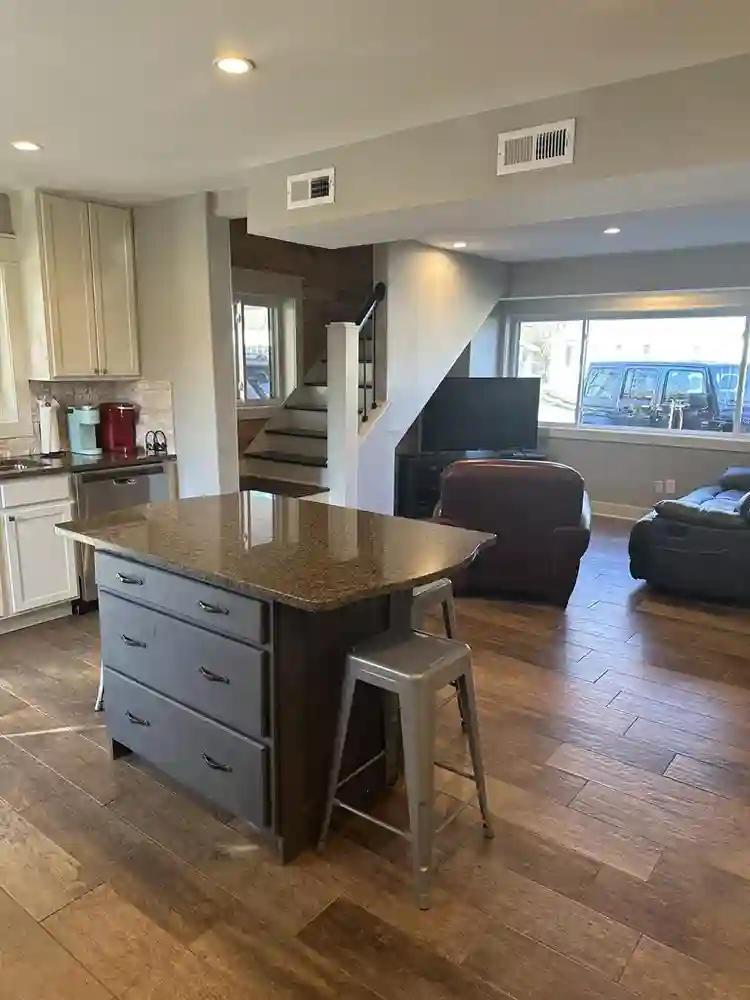 6 bedroom 6 full bathroom house