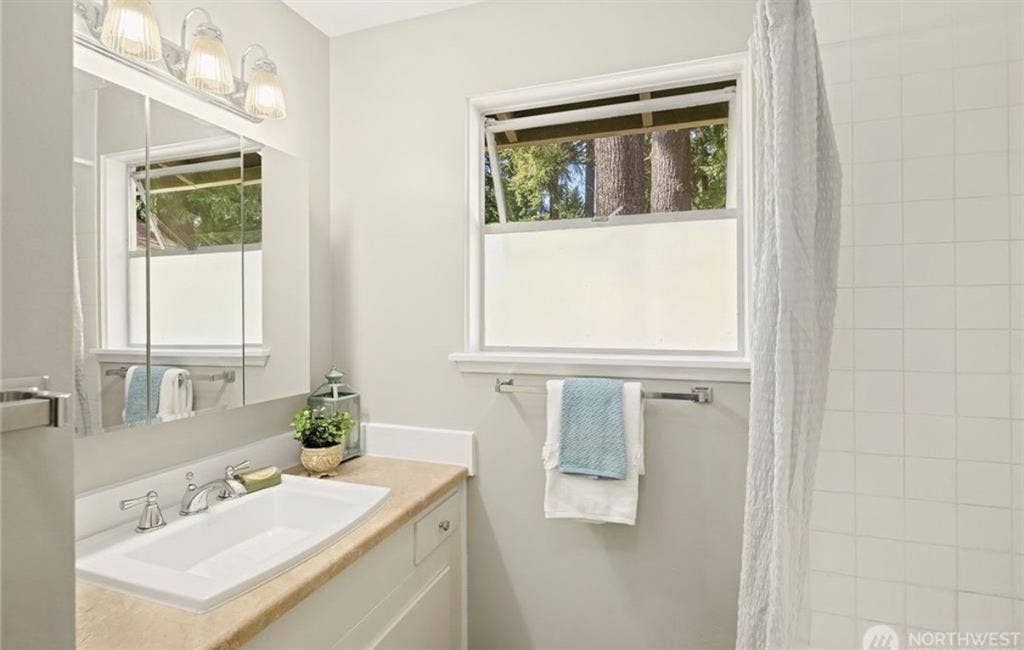 Furnished house with rooms Bellevue