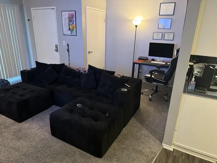 Looking for Roommate ASAP!