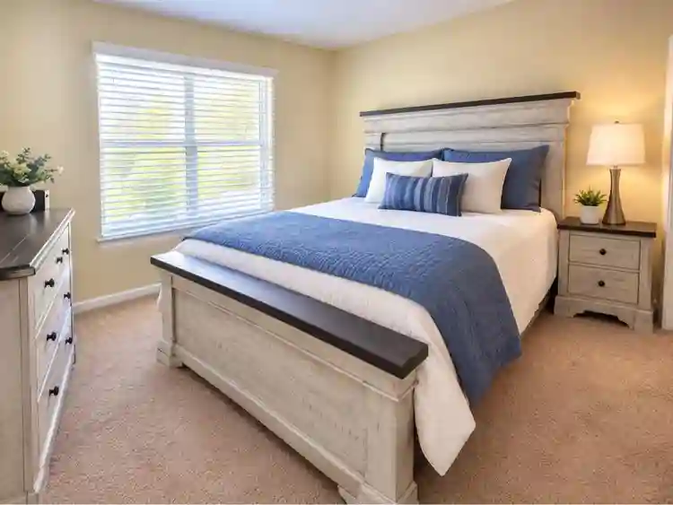 Furnished Room - Quiet Ashburn Home