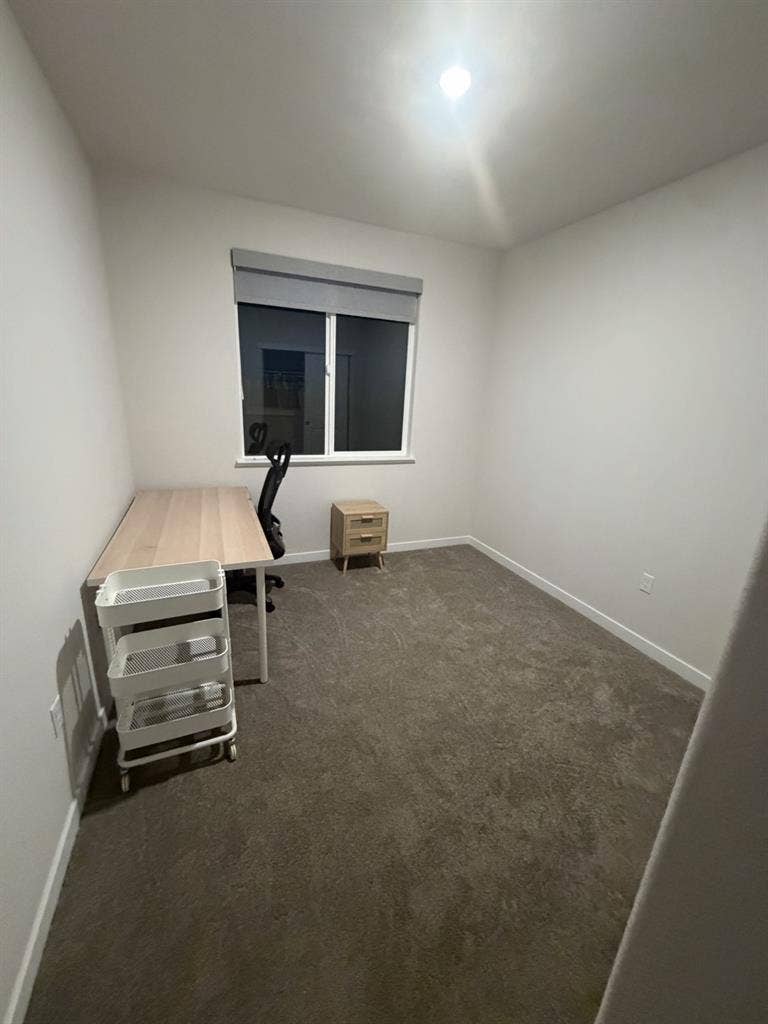 Private room - Shared Bath - $925/m