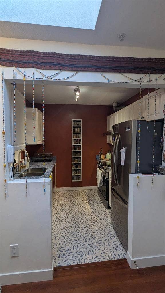 🏡 Room Available – October 1st
