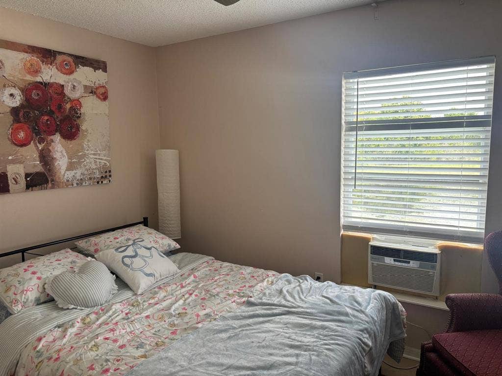 Private Upstairs Suite for Rent