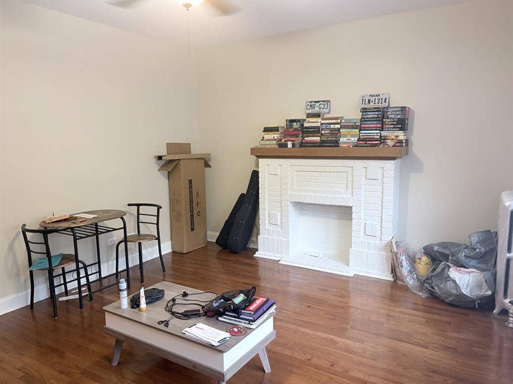 Single room in 2-Bed, 1-Bath