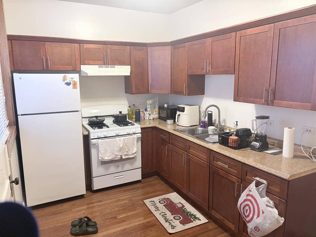 Single room in 2-Bed, 1-Bath