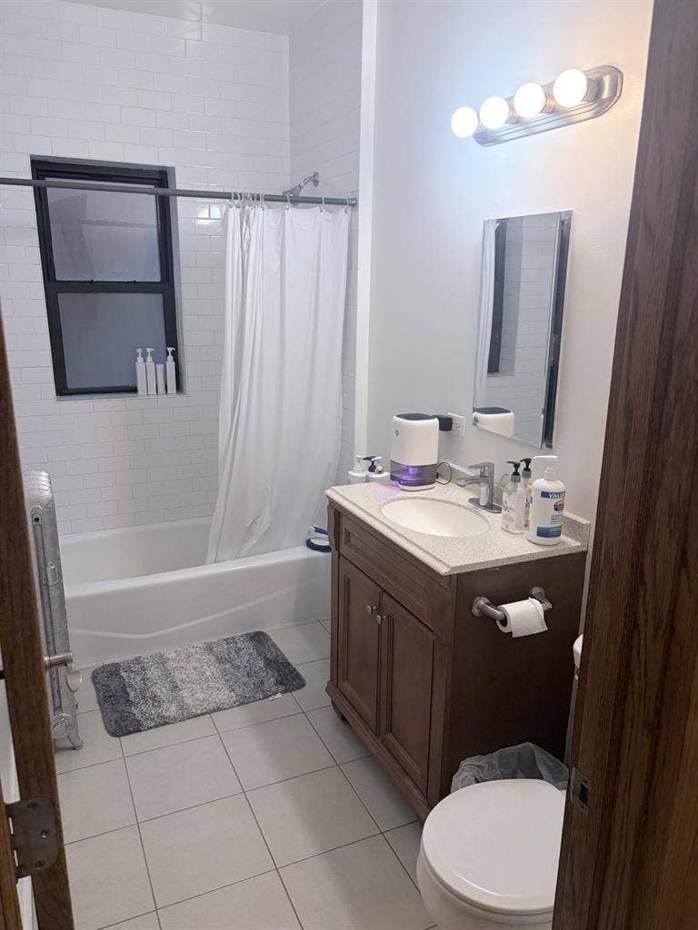 Single room in 2-Bed, 1-Bath