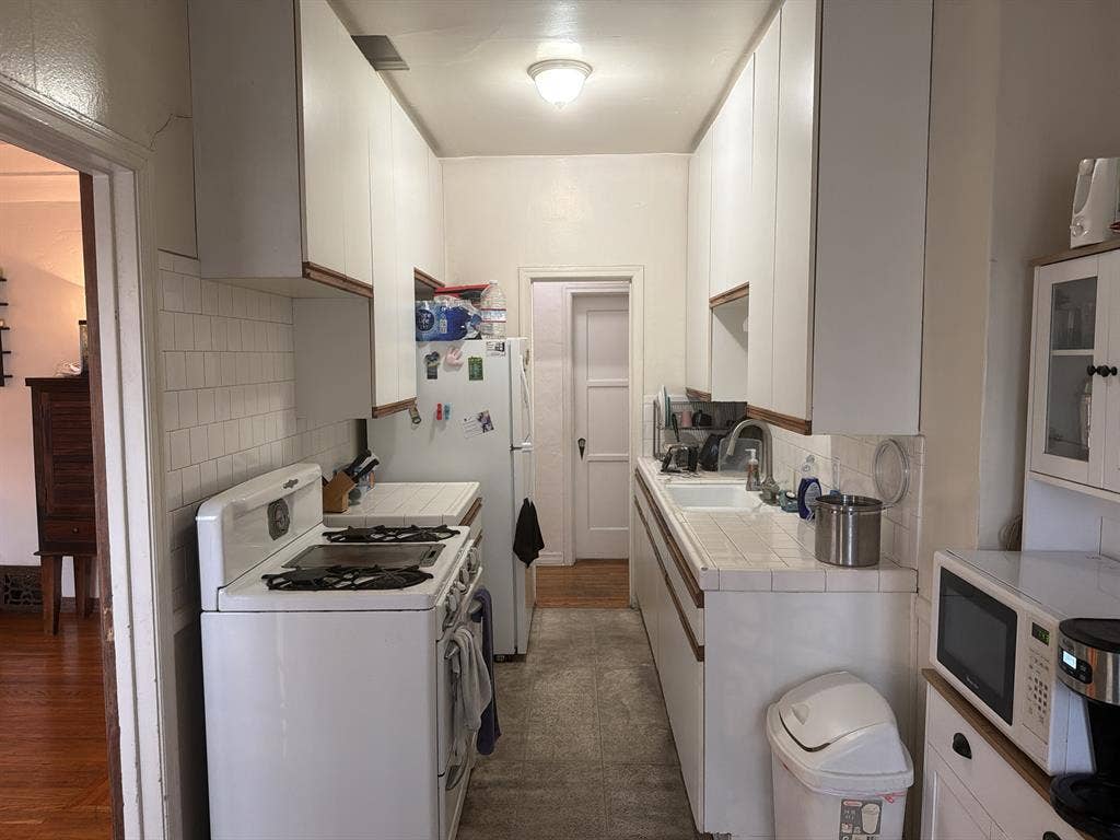 Melrose Fairfax area nice apartment