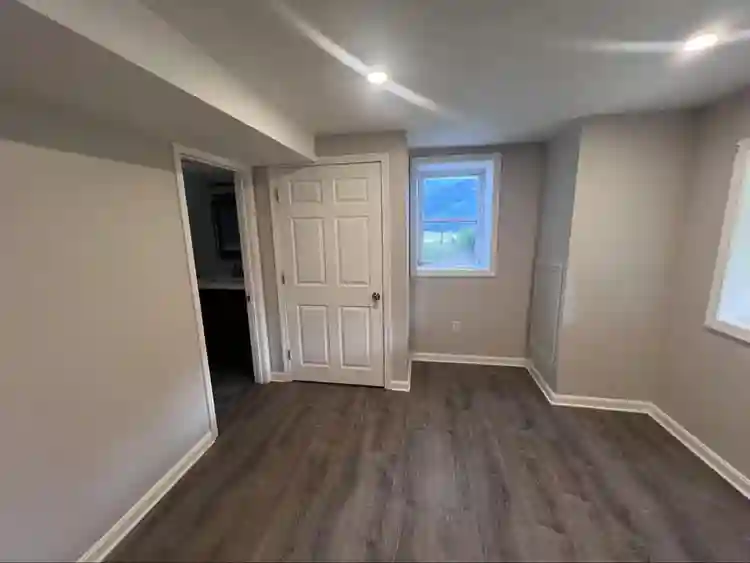 1 bedroom $2000 North Tewksburyy