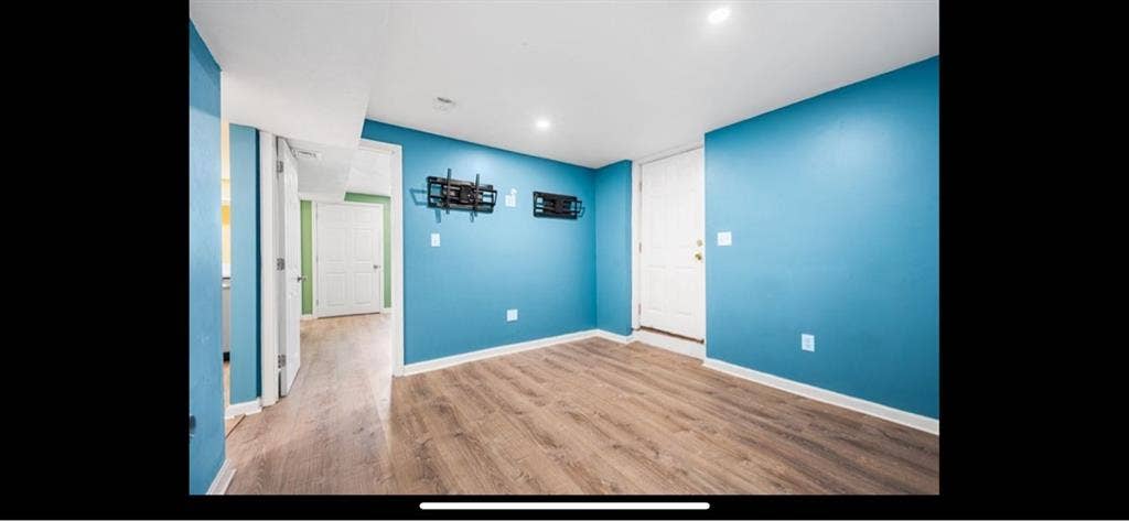 1 bedroom $2000 North Tewksburyy