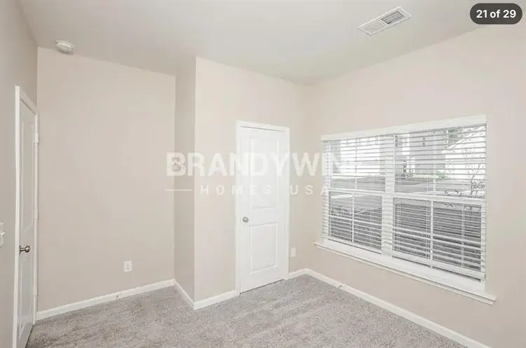 Looking for a roommate in Irmo!