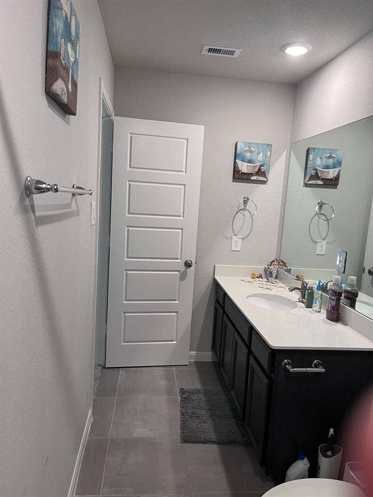 Prv Room | Prv Bath | Furnished
