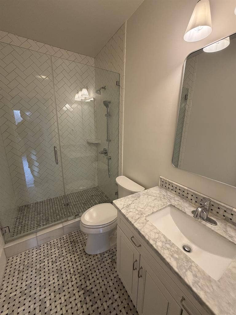 Master Suite in Luxury Condo - UCSF
