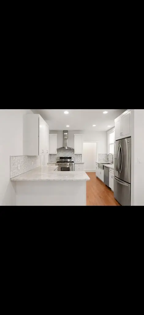 Master Suite in Luxury Condo - UCSF