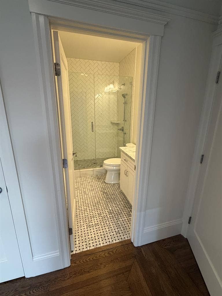 Master Suite in Luxury Condo - UCSF