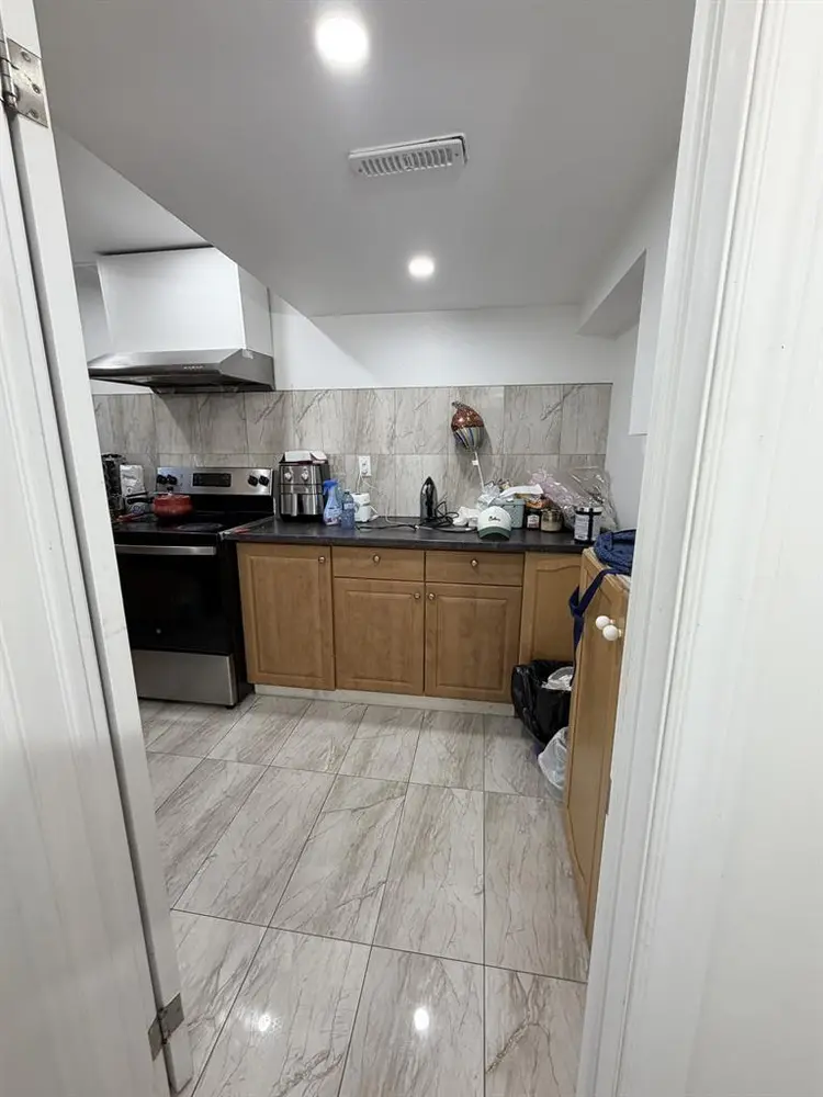 Basement room to rent