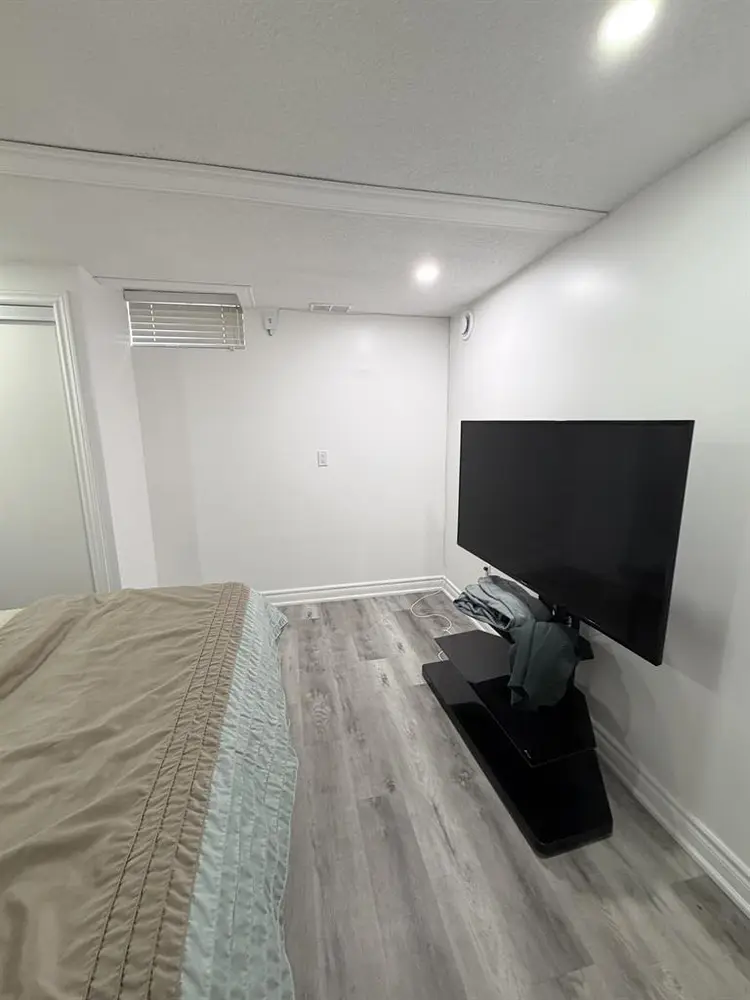 Basement room to rent