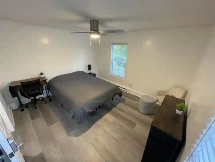 Clean house seeking quiet roommate