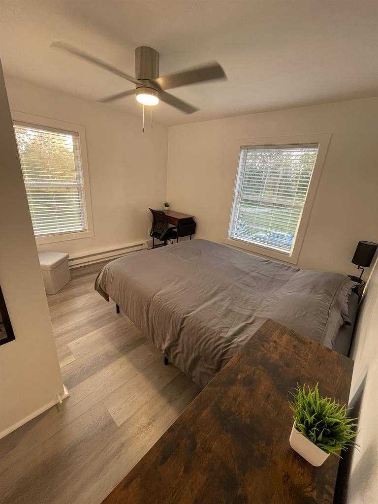 Clean house seeking quiet roommate