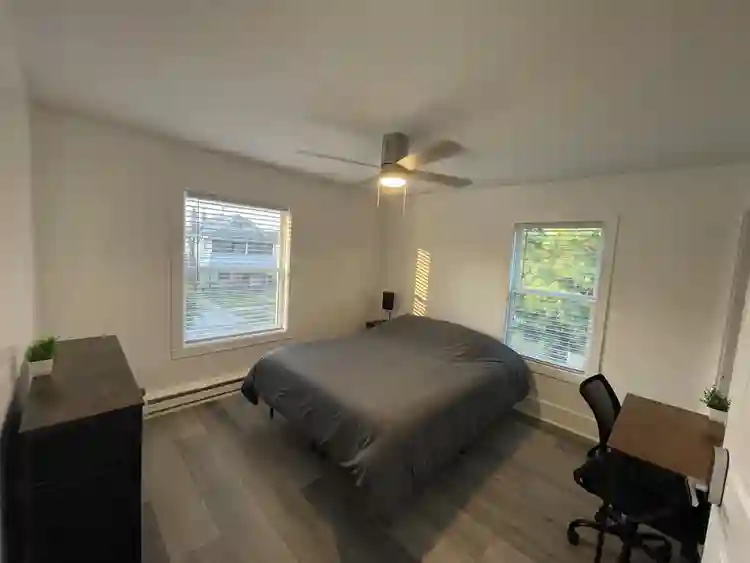 Clean house seeking quiet roommate