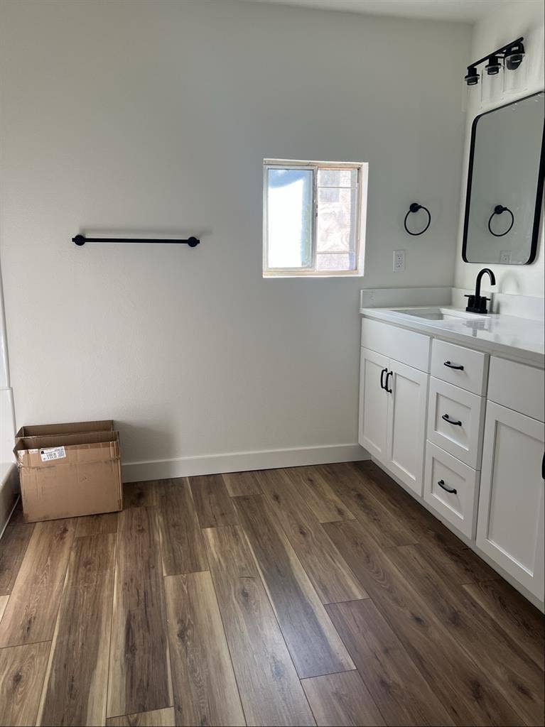 roommate wanted SE