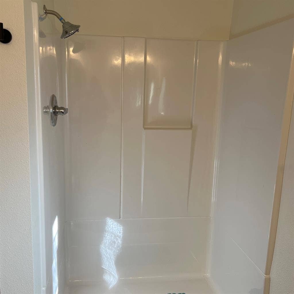 roommate wanted SE