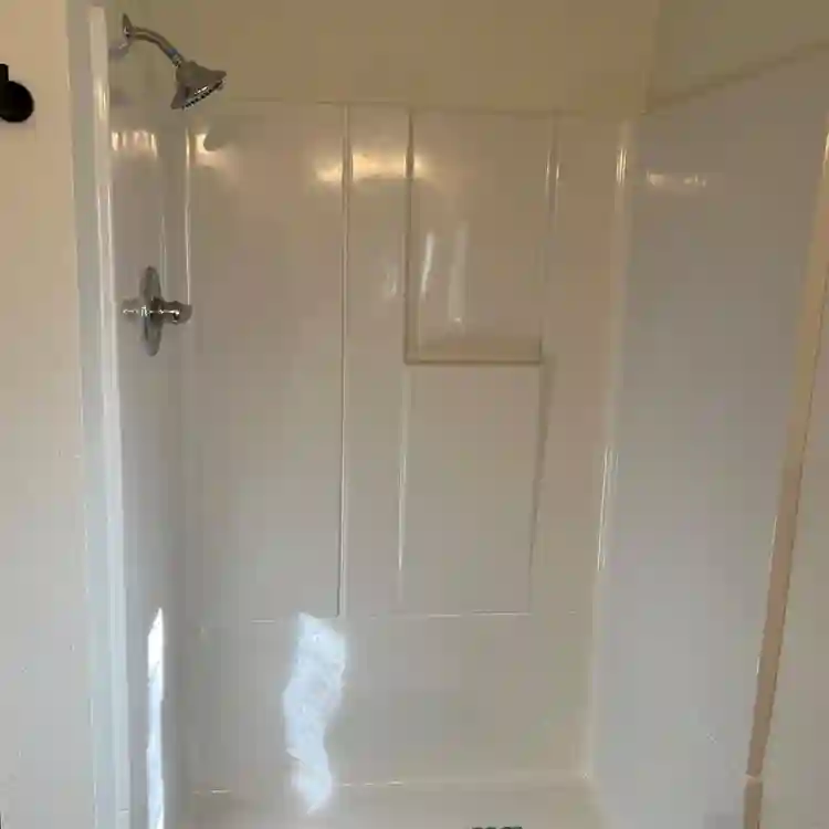 roommate wanted SE