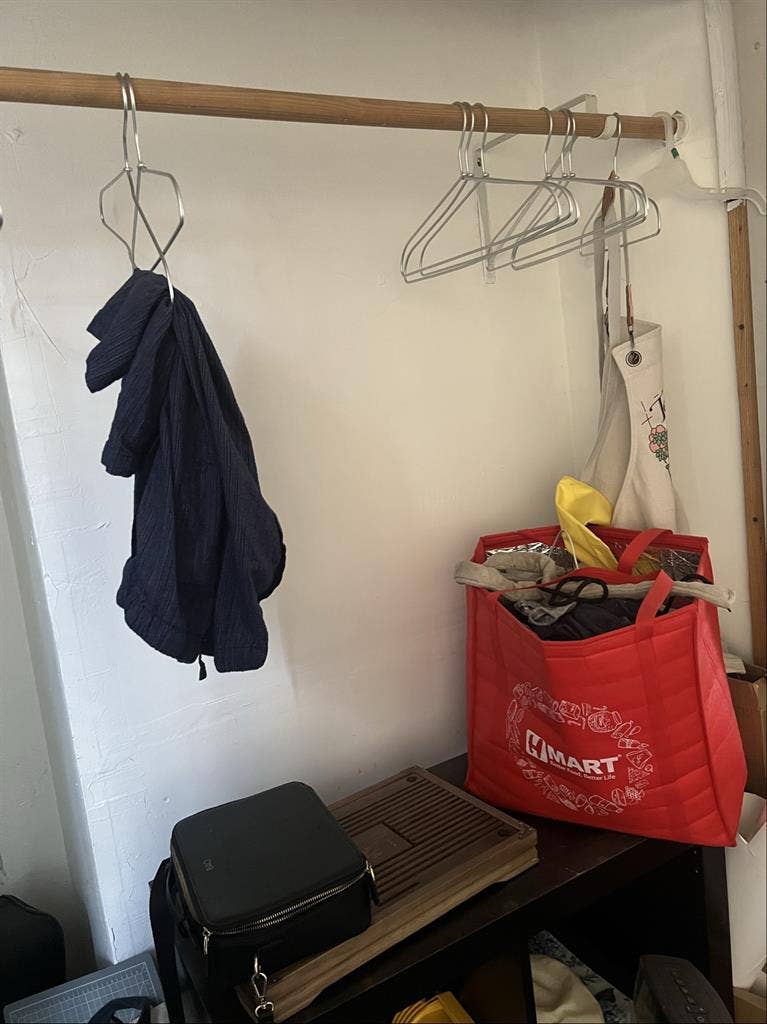 Female roommate wanted