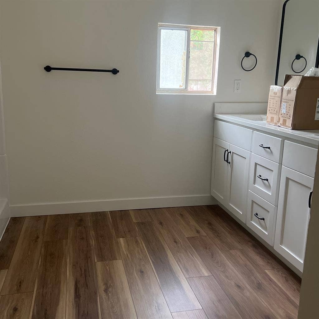roommate wanted SE