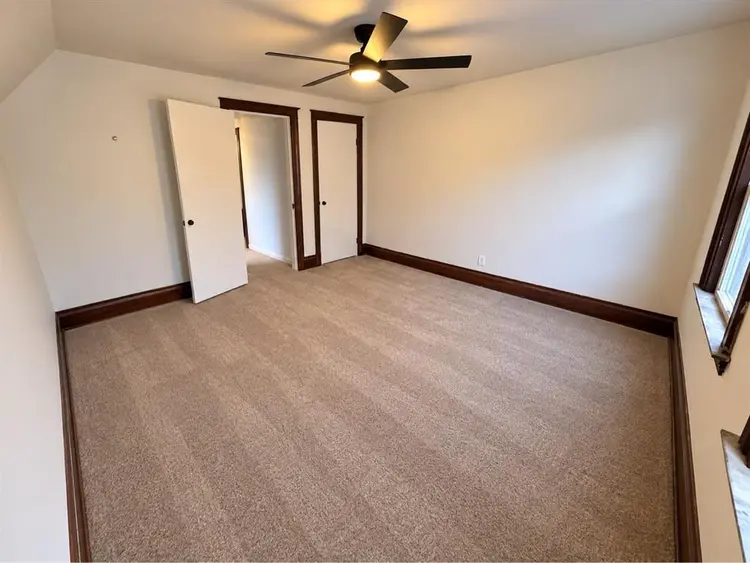 4 Bed / 2 Bath - House - Ages 19-22