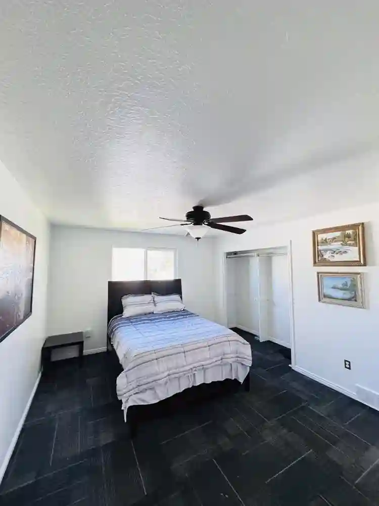 PRIVATE ROOM FOR RENT
