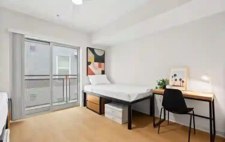 Shared Double Room Sublease