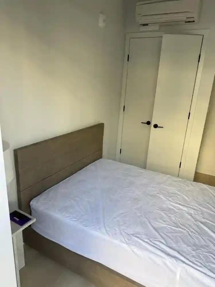 Private rooms availablee