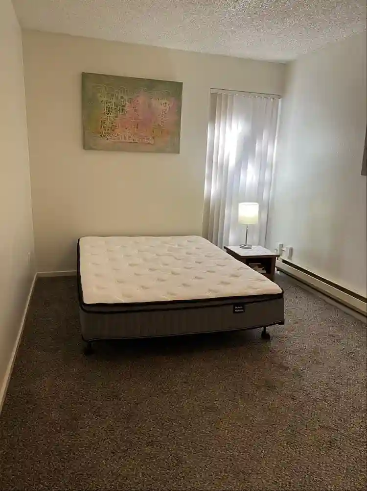 Calm, sober space for female