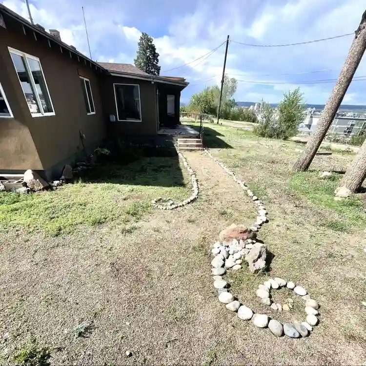 Large room for rent on acre