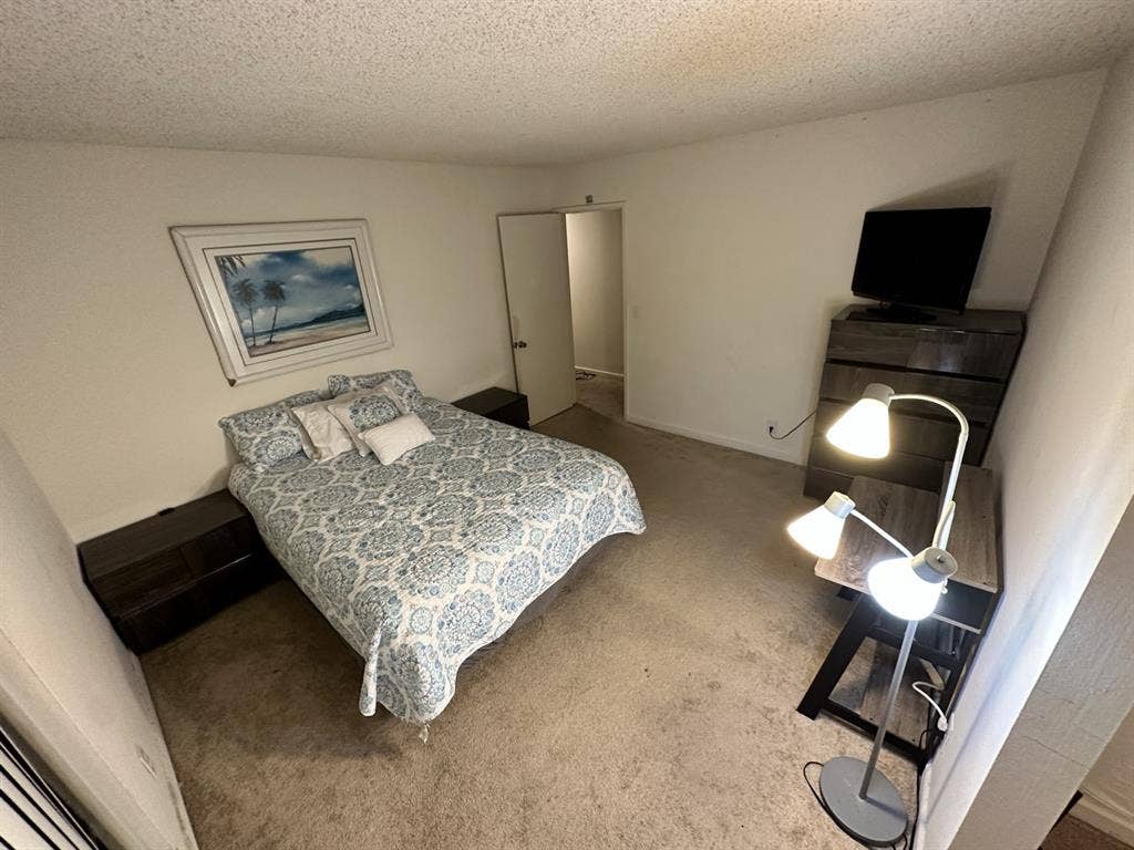 Bedroom 4 rent Irvine