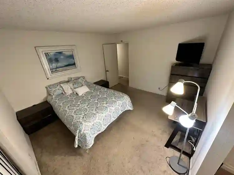 Bedroom 4 rent Irvine