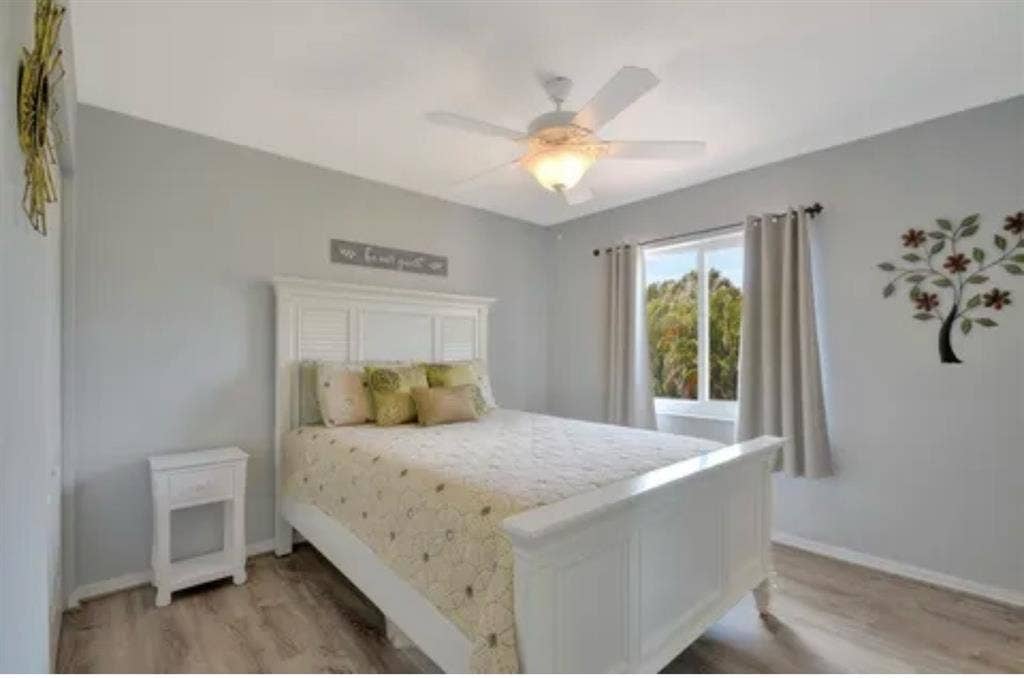 Private room- $1000 month to month