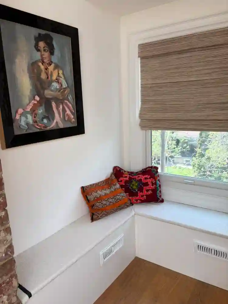 Roomate to share stunning home