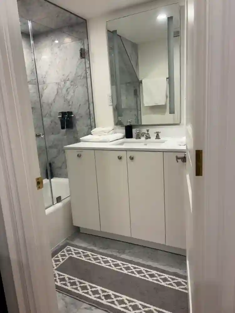 Roomate to share stunning home