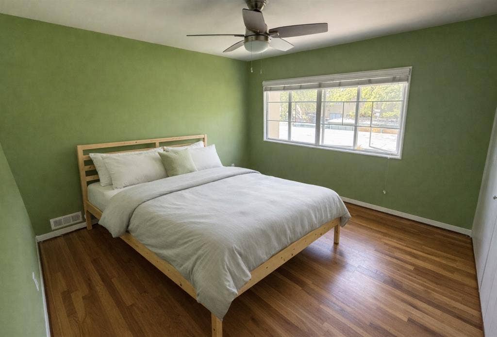 roommate need for 2br townhouse
