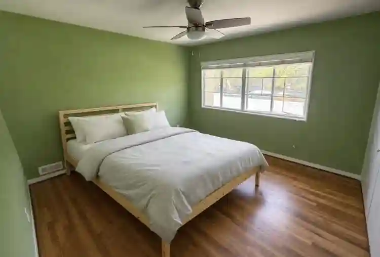 roommate need for 2br townhouse