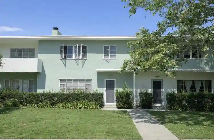 roommate need for 2br townhouse